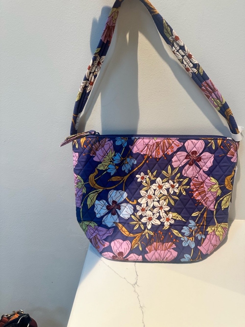 Vera Bradley NWT slouchy bucket bag in coffee garden print